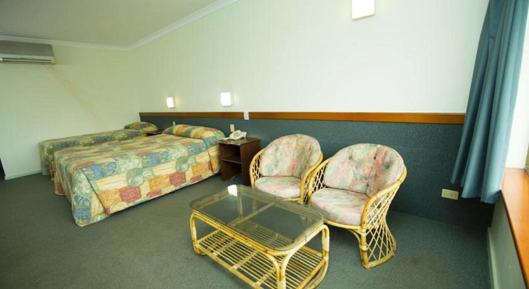 Geraldton Motor Inn エクステリア 写真